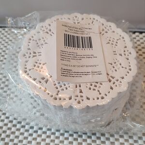 1000 Pack White 4 Inch Paper Lace Doilies for Desserts, Weddings, Baby Showers,